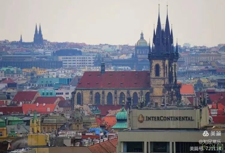 布拉格俯拍城市景色（补充2张）2.jpg
